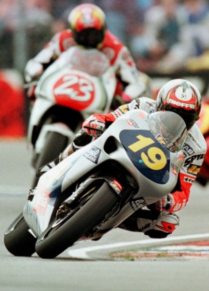 Aprilia RSW500 - Doriano Romboni
Der Meister in Assen, 1997, ein dritter Platz.
Das war das beste Ergebnis für dieses Motorrad.
