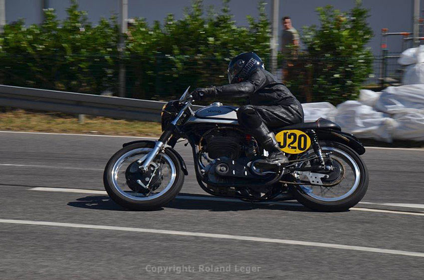 DSC_0245~1.jpg