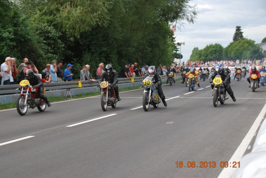 Schottenring Classic Grand-Prix 2013
Start Klasse H (bis 250ccm)

