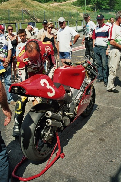 Cagiva V593 V4 v. John Kocinski 1994
Cagiva V593 V4 Spa-Francorchamps 2006
Schlüsselwörter: Peter Wolf