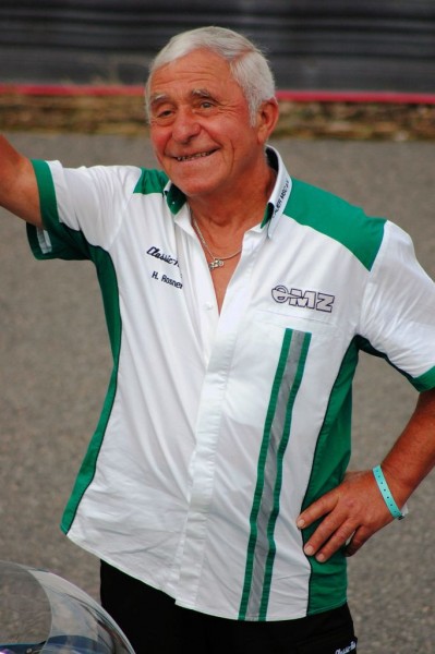 Heinz Rosner
Heinz Rosner ging zwischen 1964 und 1969 in der Motorrad-Weltmeisterschaft an den Start und wurde 1968 WM-Dritter in der 250-cm³-Klasse.
Keywords: Peter Wolf