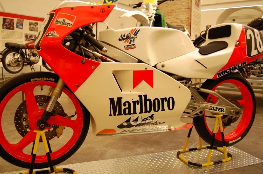 JJ Cobas-Rotax 125 (1989) v. Alex Criville
Museu de la Moto de Barcelona
Schlüsselwörter: Peter Wolf