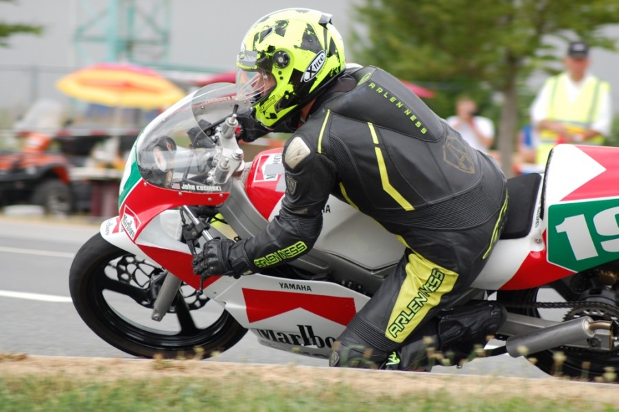 René Scherübl - Yamaha 250 cc 1984
17. Zschorlauer Dreieckrennen - 27./28. Juli 2013 
Schlüsselwörter: Peter Wolf