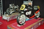 Dateiname=elf_HONDA_v__Ron_Haslam_1985.JPG
Dateigröße=187KB
Abmessungen: 1024x683
hinzugefügt am: %13. %681 %2013 elf_HONDA_v__Ron_Haslam_1985.JPG