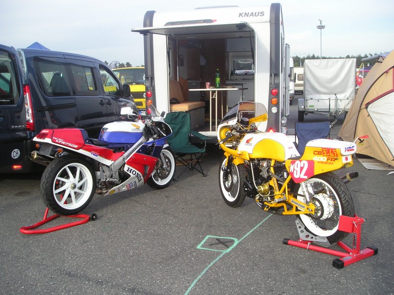 2x Honda-Classics, RC30 + Yoshimura CB400FR von 1975 + 1988
Hockenheim-Classics 2012
Hans Peter Voss, DHM
