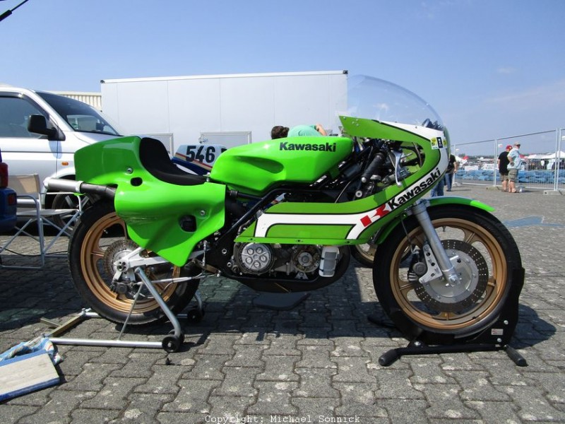  Kawasaki KR250

