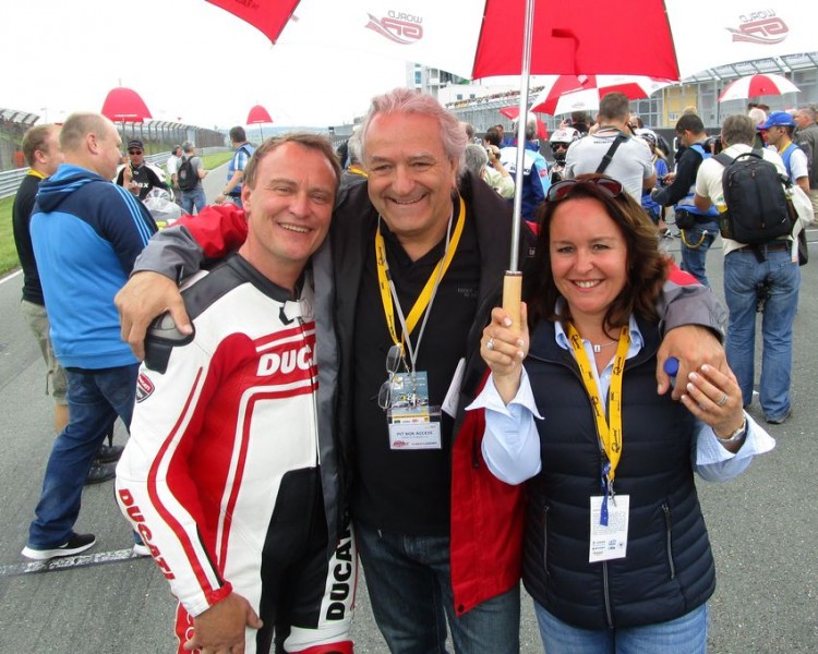ADAC Sachsenring Classic 2016
Ralf Waldmann mit Freundin und Franz Rau
