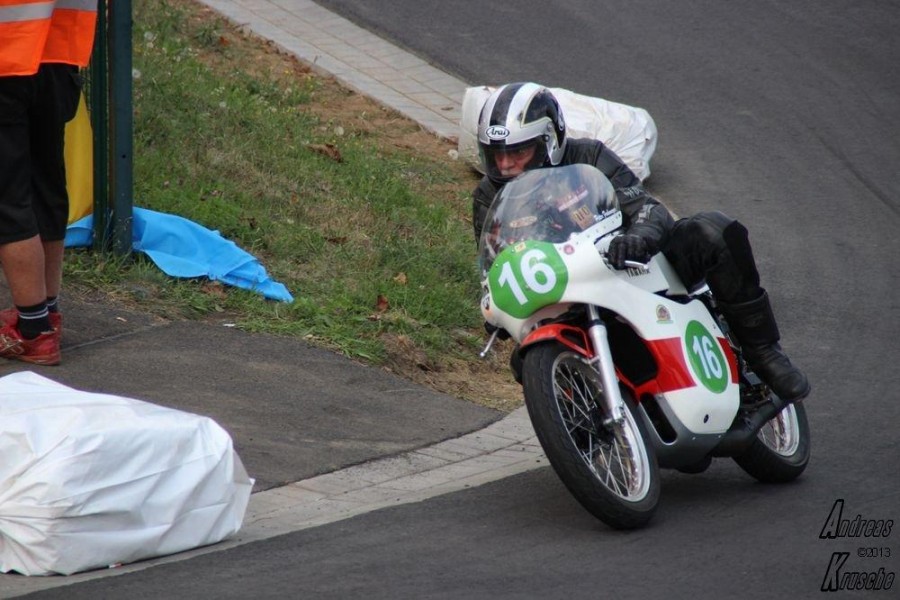 Schottenring Classic Grand-Prix 2013
Peter Frohnmeyer - Yamaha TZ 250E, Bj,78
