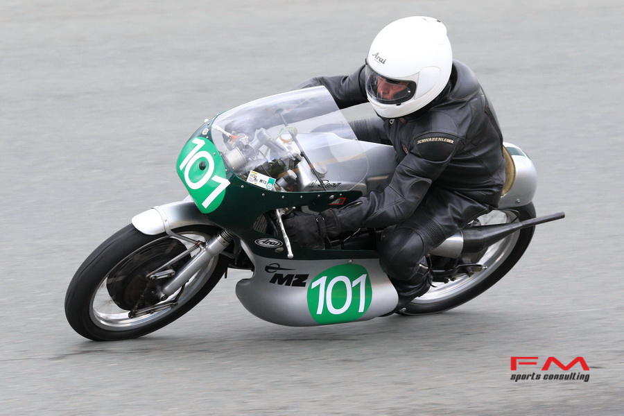 Motorsportlegenden 50/60er-Jahre
Heinz Rosner MZ-RE 250/2
