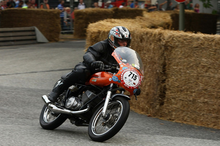 13. Hamburger Stadtpark-Revival
Dietmar Jahnsch - Suzuki GT250 Cup
Foto: PIXELrace.de
