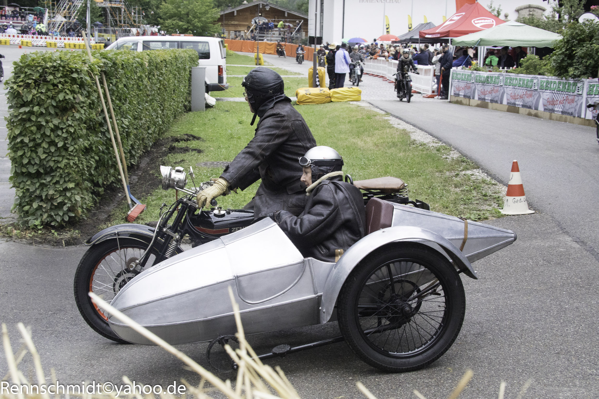 Treffen online de motorrad