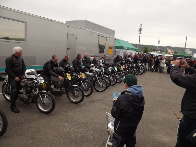 Parade der AWO- u. SIMSON Fahrer 
ADAC Sachsenring Classic 2014
Archiv: Tilo Lindner
