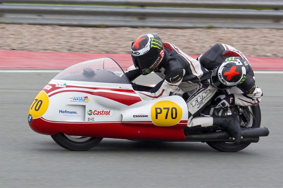 Thilo Wotzka / Tobias Fritz / GER / Schäfer BMW R50 / 1967
Sachsenring Classics 2016
Mehr Fotos von den Sachsenring Classics 2016 hier
https://www.flickr.com/photos/96369108@N08/albums/72157675982526604
