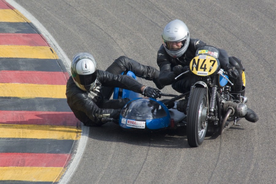 Heiko Klink - Andre Hambsch / GER / BMW R51/3 / 1953
Sachsenring Classics 2017

Mehr Fotos hier: https://www.flickr.com/photos/96369108@N08/albums/72157687705456996
