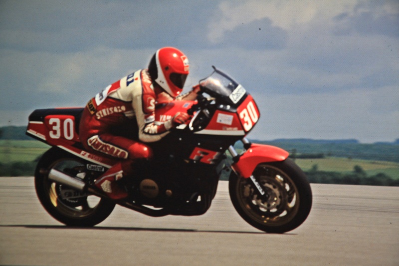 Colmar Berg 1985
Martin Wimmer auf Yamaha FZ 750
