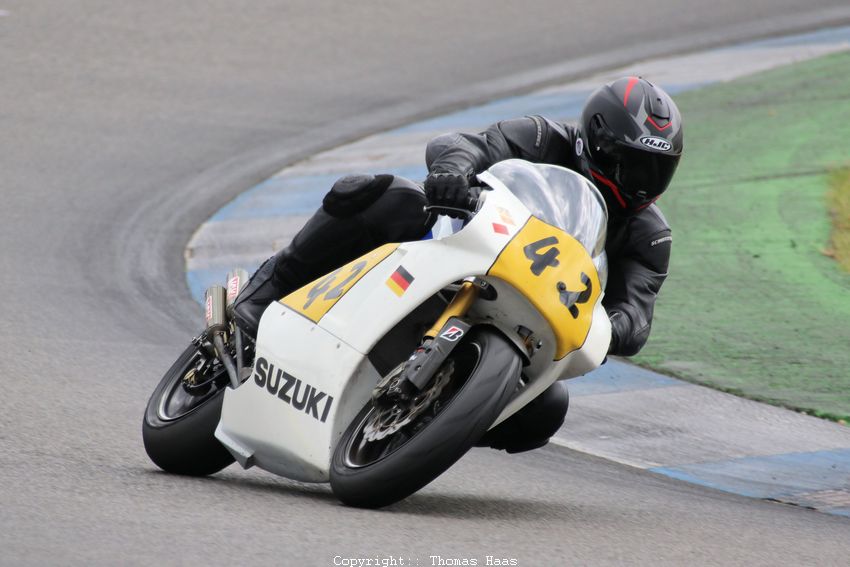 Mai-Pokal Hockenheim
Bernd Herrmann aus Walldorf auf Suzuki 500 ccm
