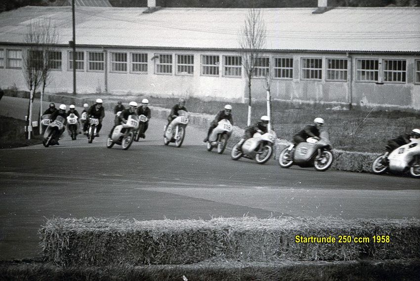 58-250-Startrunde.jpg