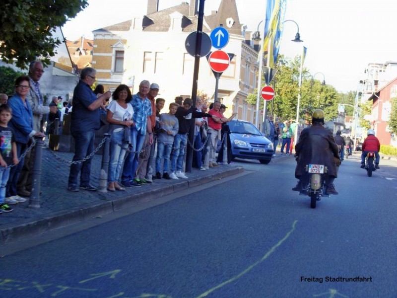 b_14_Stadtrundfahrt.jpg
