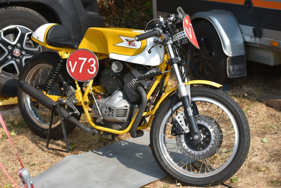 V73
 Heinz-Jürgen Schlicht, Wedemark
Moto Morini Rennmaschinen Replika, 1973, 390 ccm

