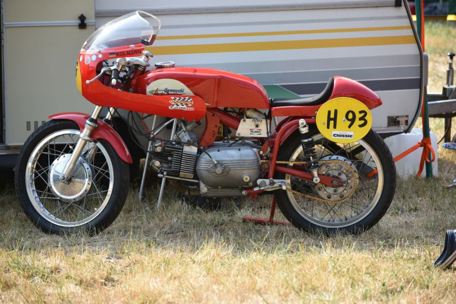 H93
Wolfram Kolmann, Duisburg
Aermacchi Ala Verde Sport, 1963, 250 ccm
