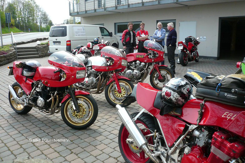 Treffen online de motorrad