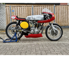DUCATI 500 desmo classic racer