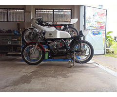 YAMAHA 250 - 4