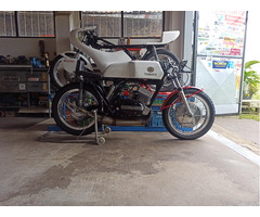 YAMAHA 250 - 5