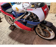 HONDA VFR 750 RC30 - 2