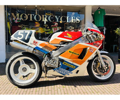 VFR750 NICO BAKKER endurance racebike 1985 HRC kit