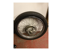 Vorderrad für Yamaha SR 250 SE, Trommelbremse, Steckachse.