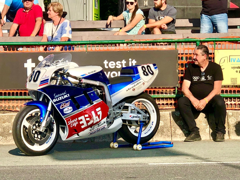 df0b3d03-ffca-4356-ba7f-e413b2163083
