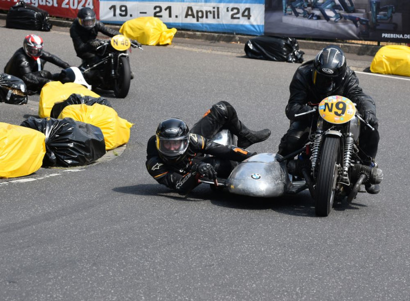 N9
Bernd Albert, Laubach
Jann Philipp Wagner, Schotten
BMW R50/2, 1964, 590 ccm
